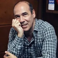 Martínez, César