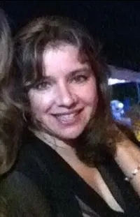 Martínez, Azucena