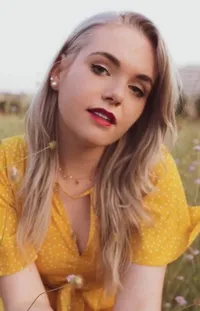 Lee, Amanda