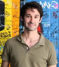 Lara, Raúl